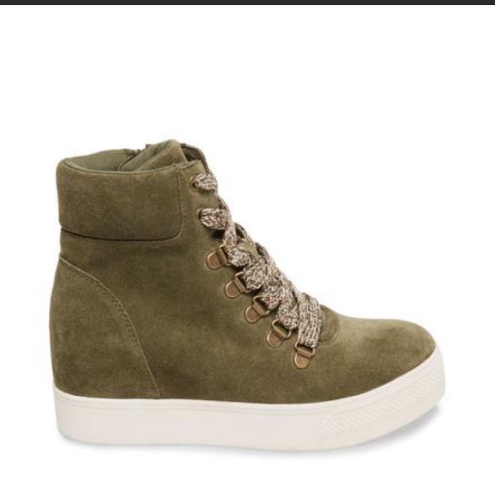 Steve Madden Green Suede Sneakers - NEVER WORN